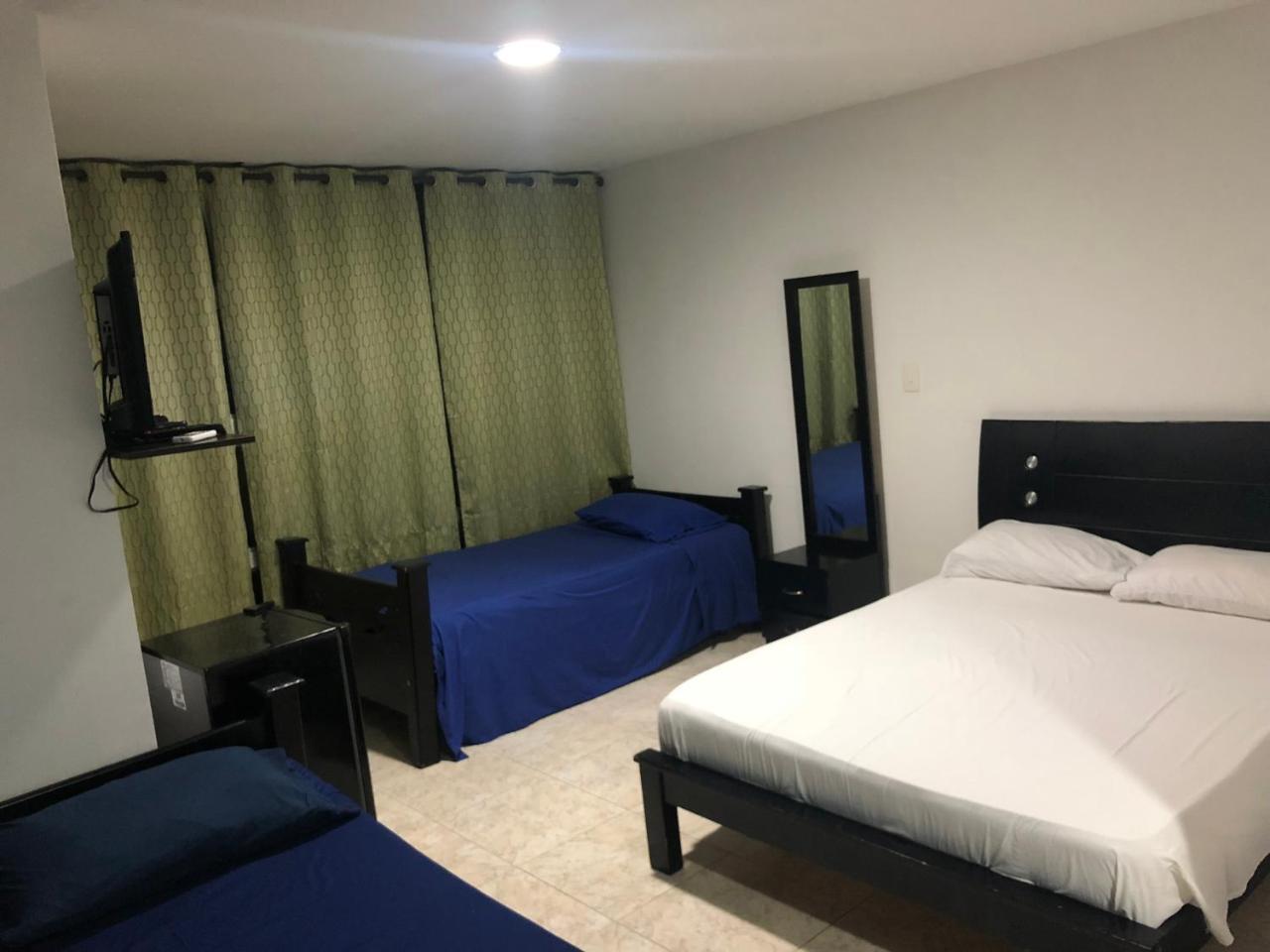 Hostal Central Beach San Andrés エクステリア 写真