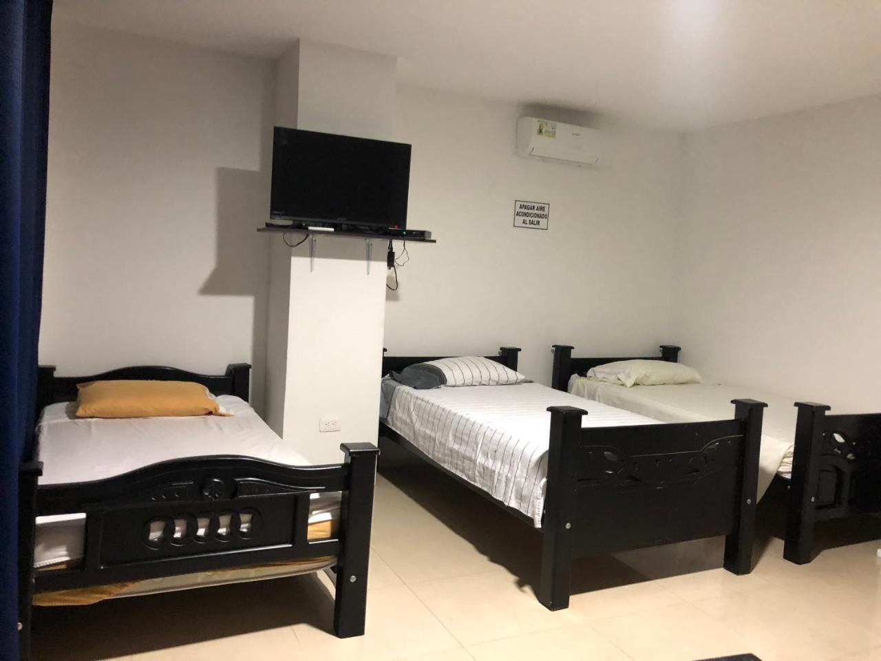 Hostal Central Beach San Andrés エクステリア 写真