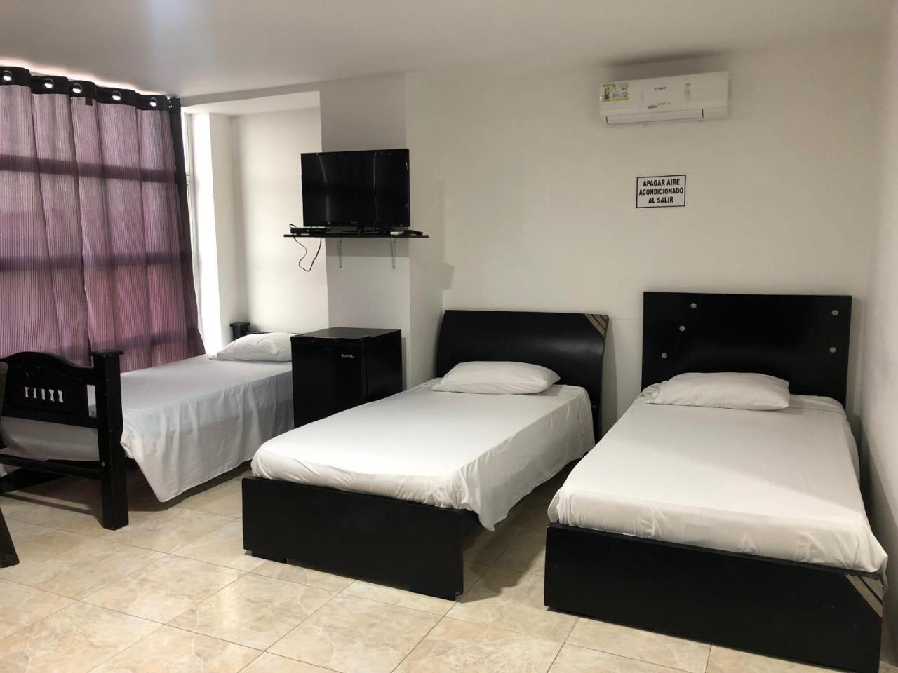Hostal Central Beach San Andrés エクステリア 写真
